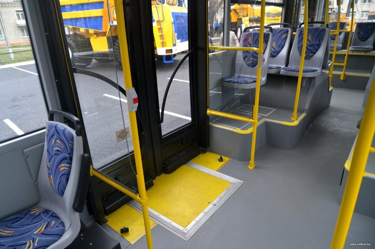 МАЗ 203 салон водителя