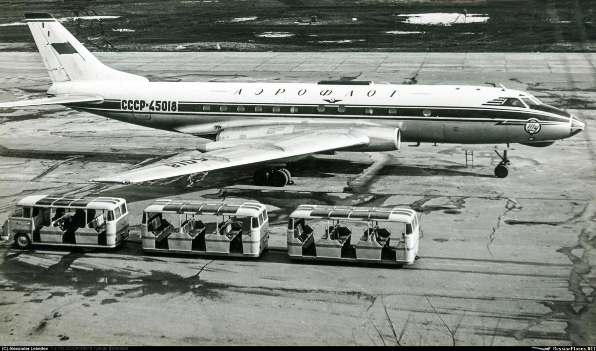 Самолет ту 124