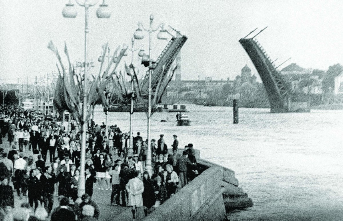 Салют Победы в Ленинграде 1945