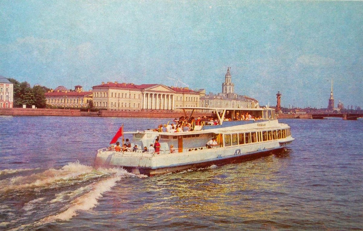 Теплоход Охта Ленинград
