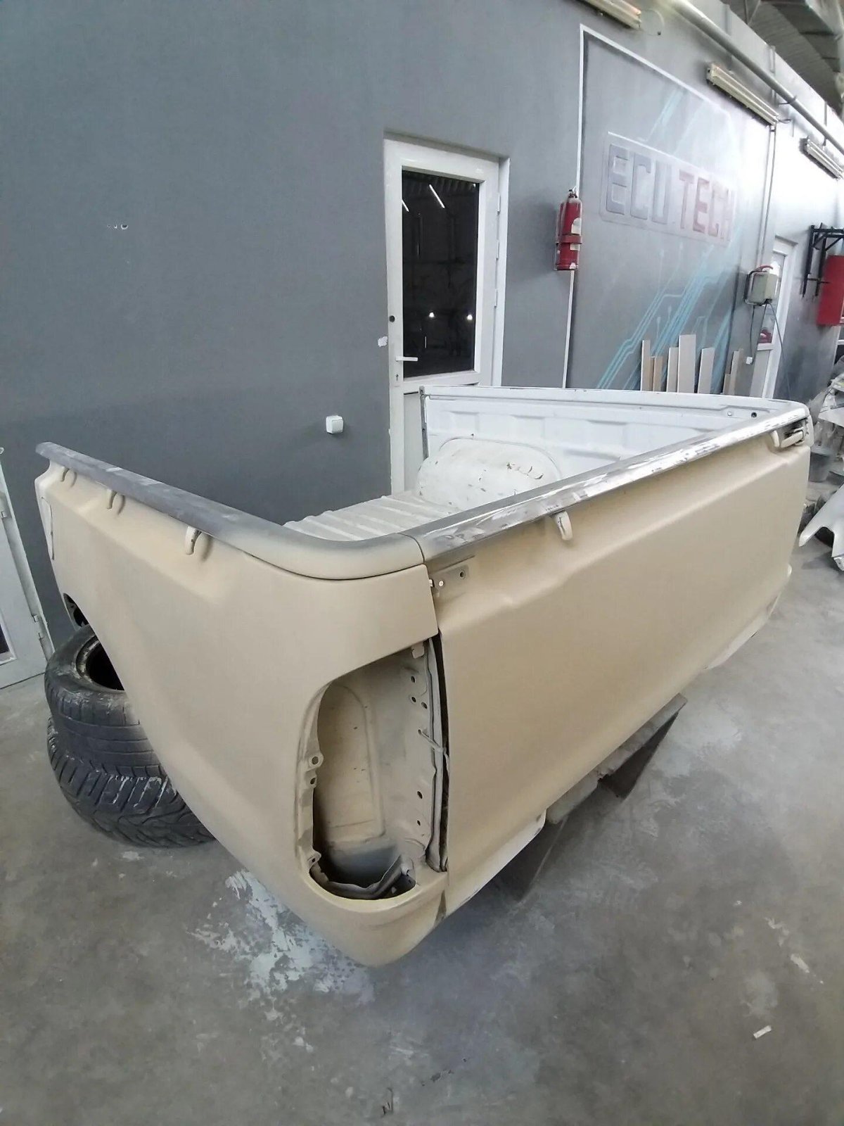 Задний борт Hilux