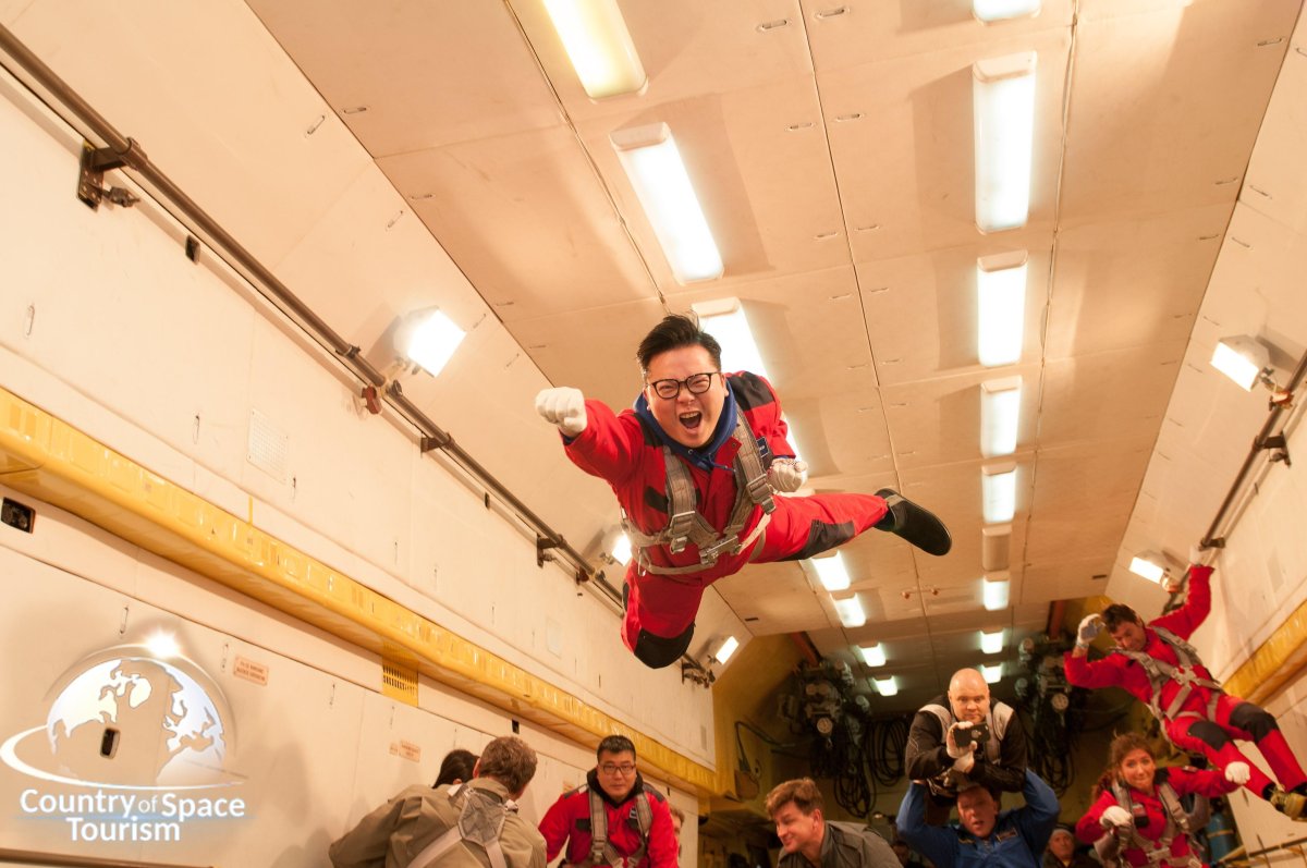 Невесомость летает