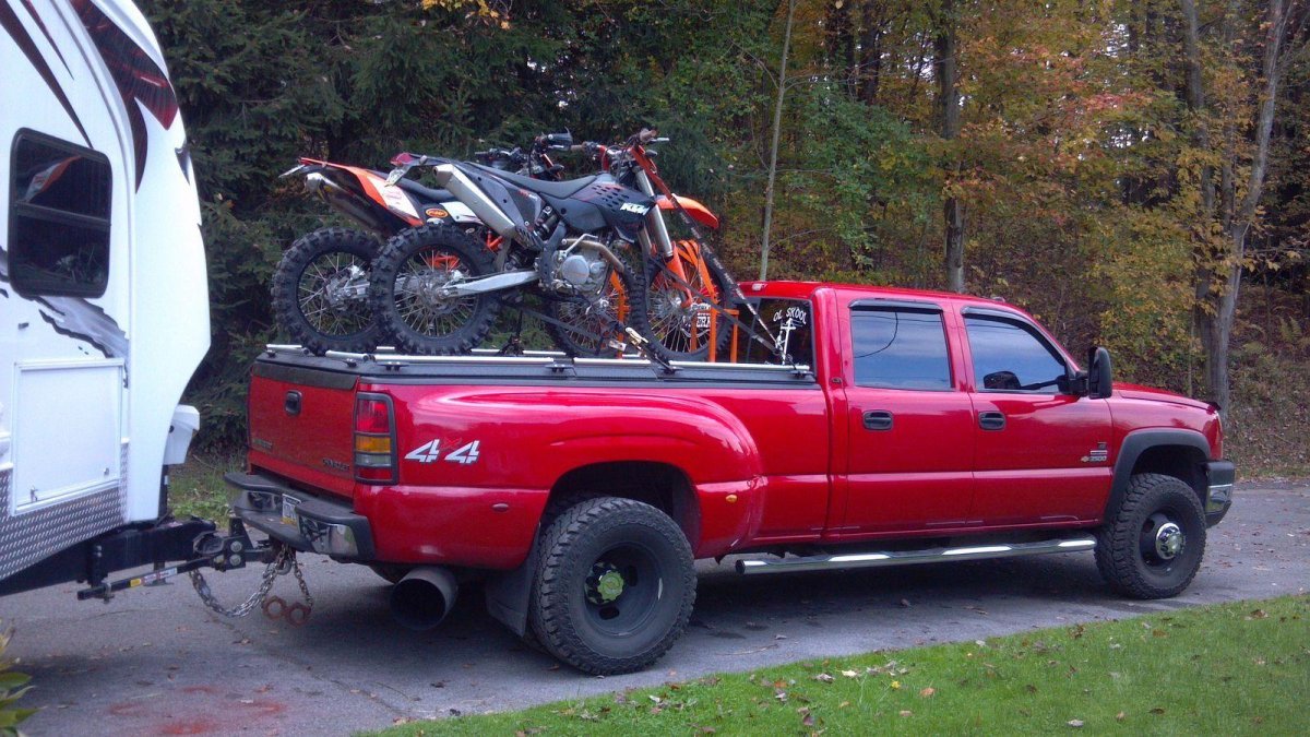 Мотоцикл в пикапе