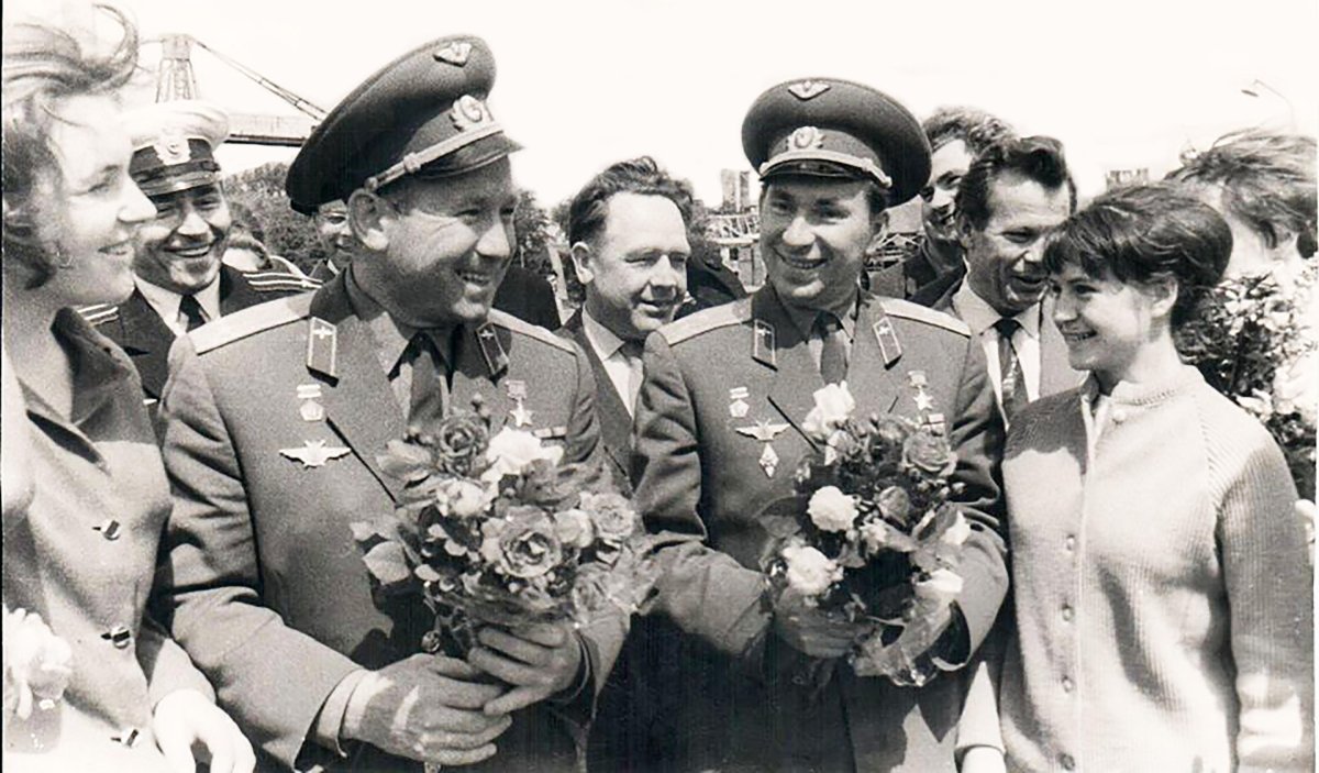 Алексей Леонов и Павел Беляев