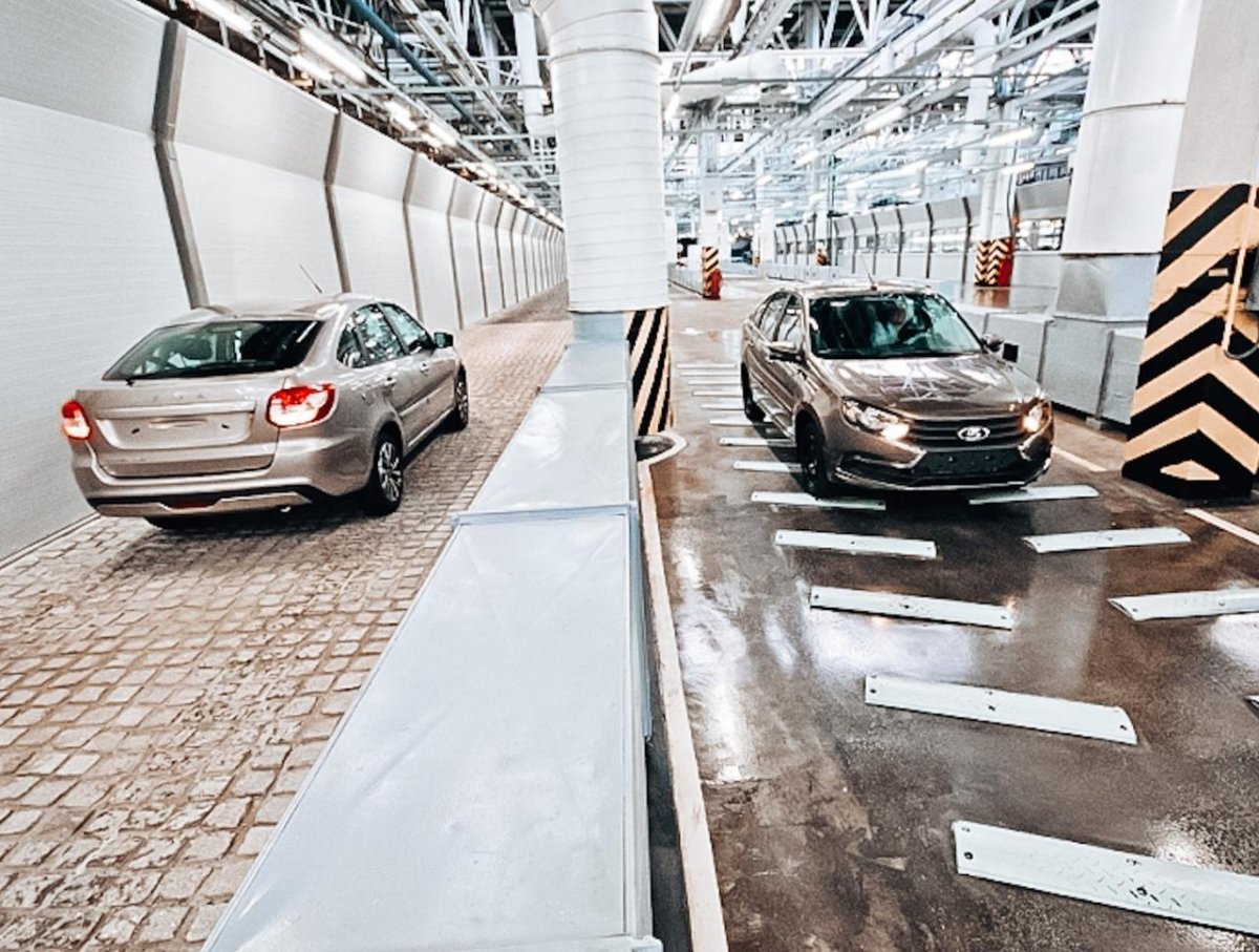 Машины в городе