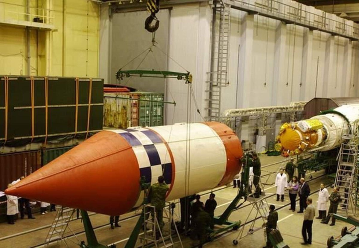 Коронас-Фотон космический аппарат