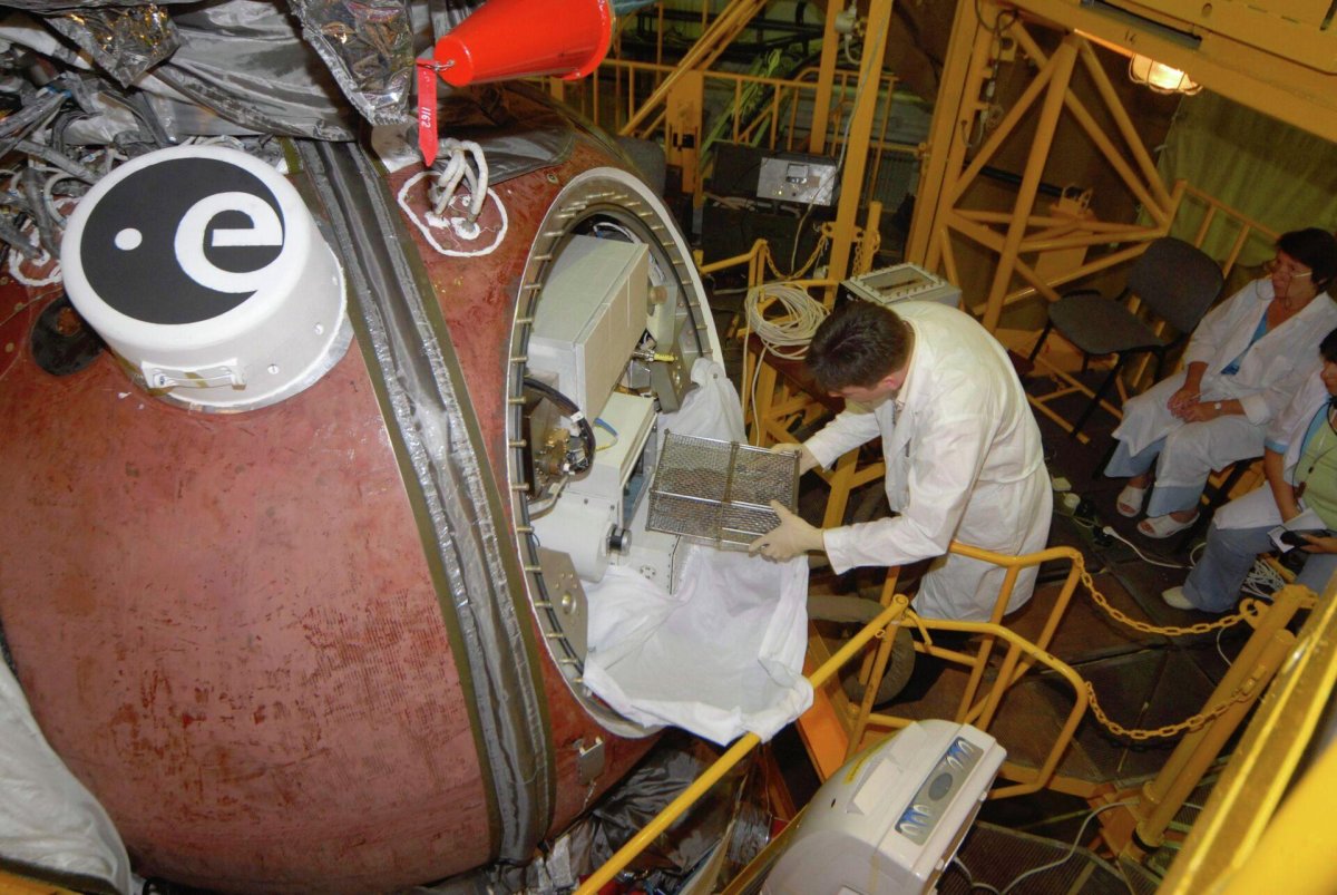 Космические аппараты "Фотон-4"