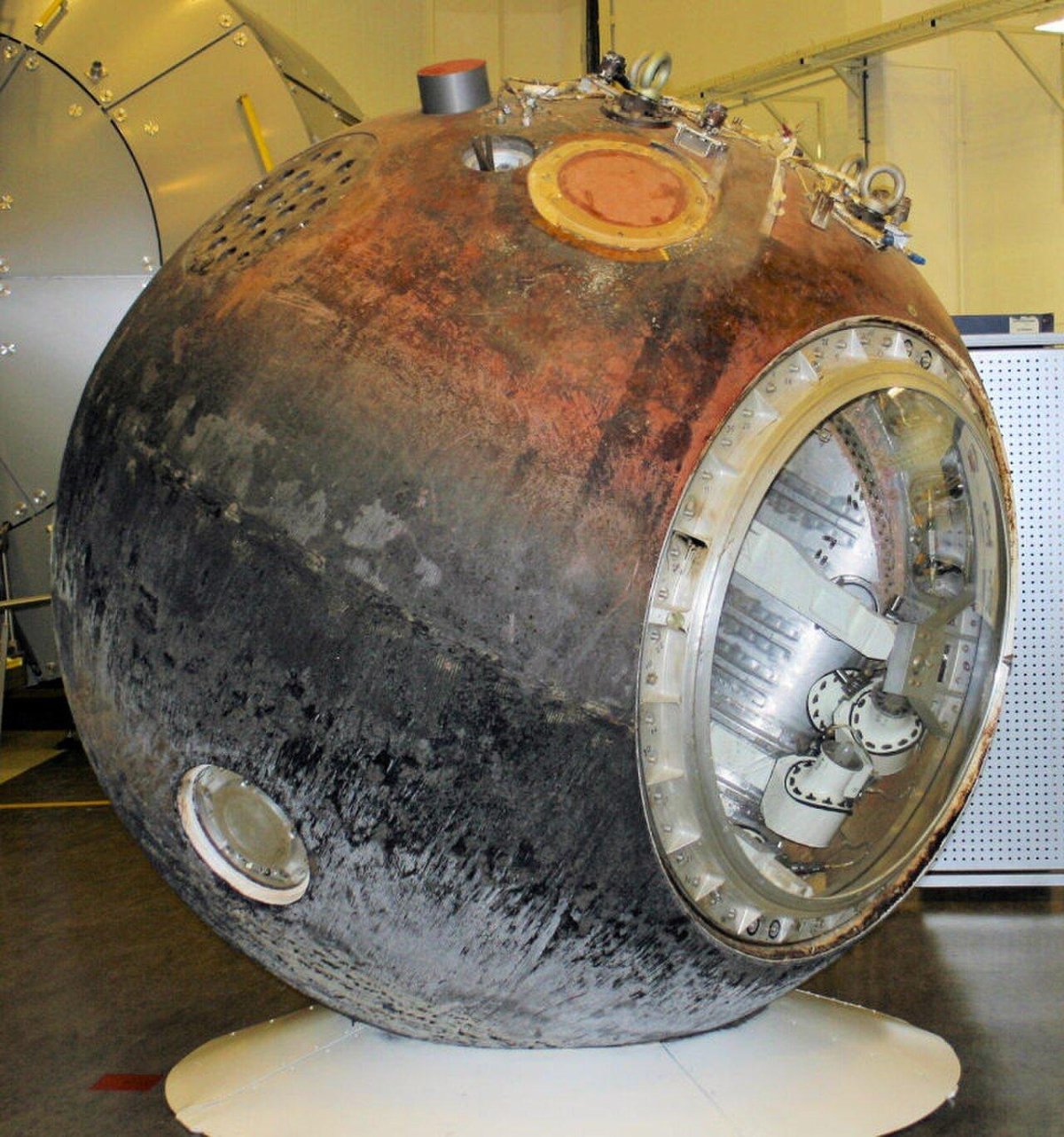 Биоспутник Фотон-м3