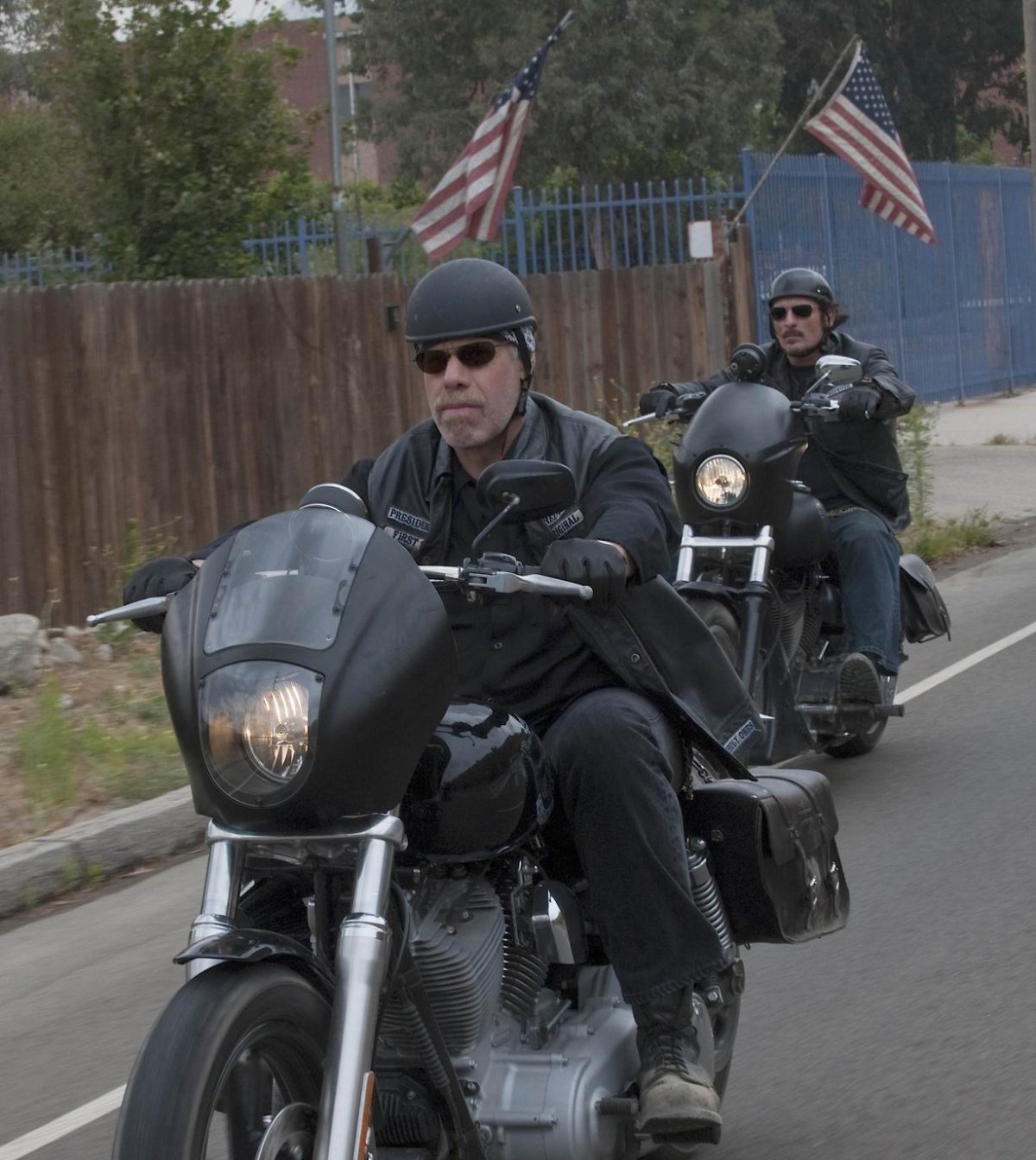 Рон Перлман сыны анархии