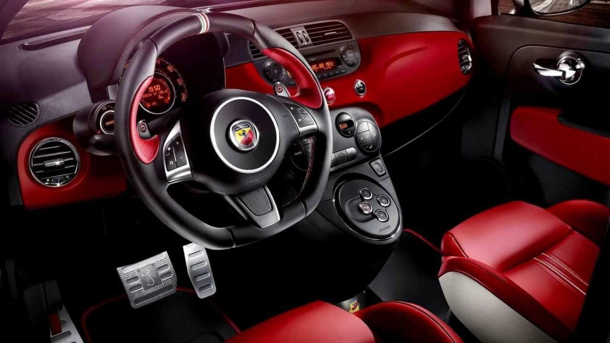 Fiat 500 Abarth Interior