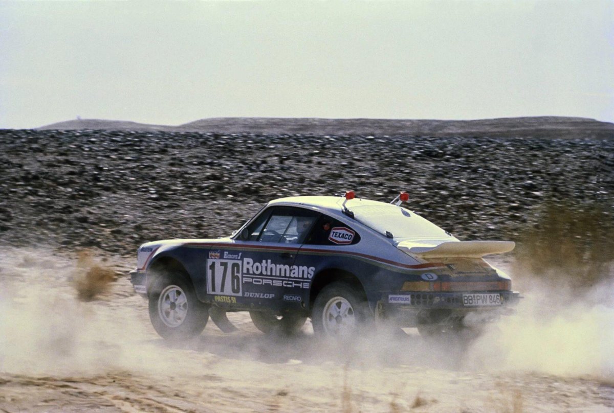 Porsche 911 Dakar