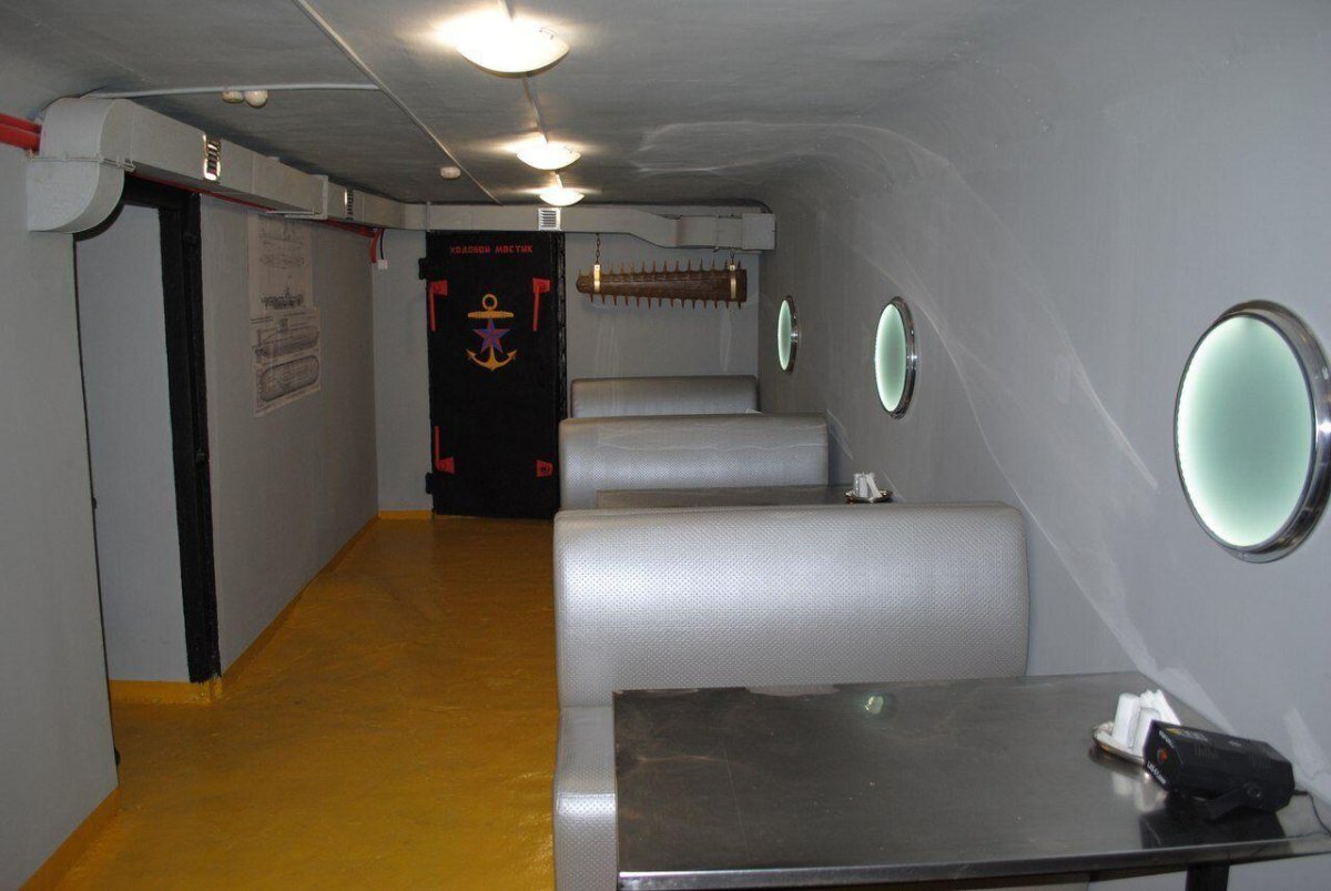 Кафе подводная лодка СПБ