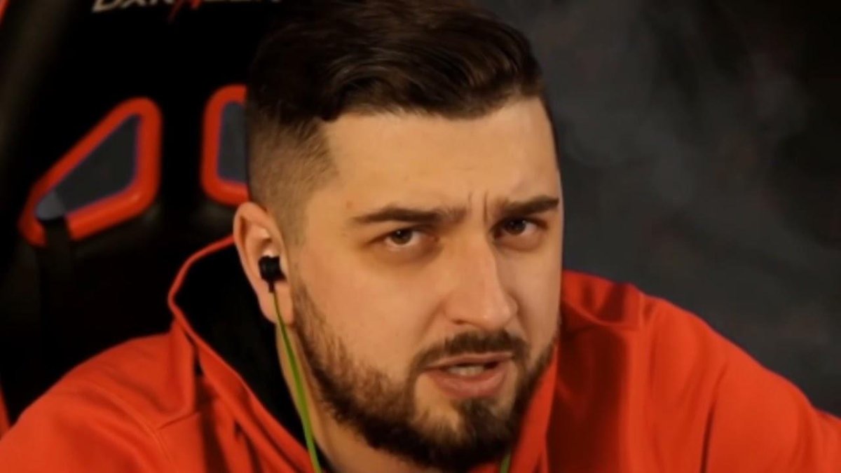 Хард плей лицо