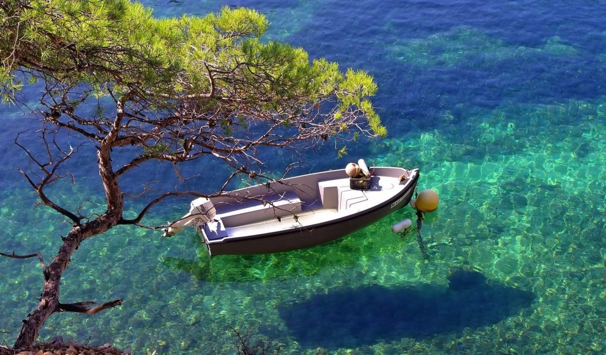 Прозрачная вода море