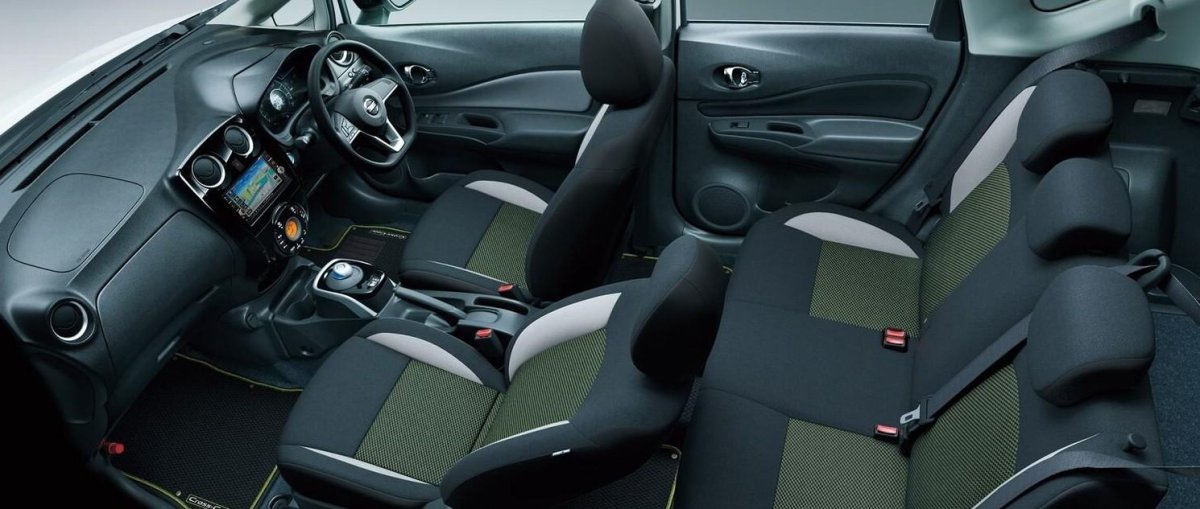 Nissan Note e-Power 2017 салон