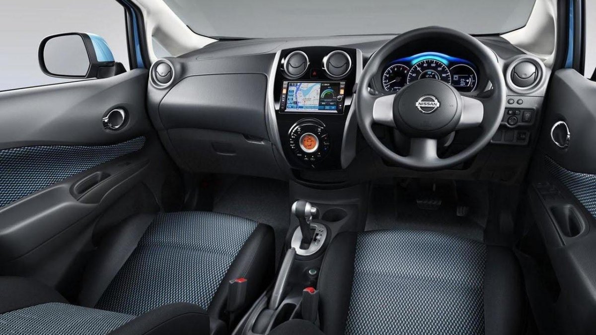 Nissan Note 2014 салон
