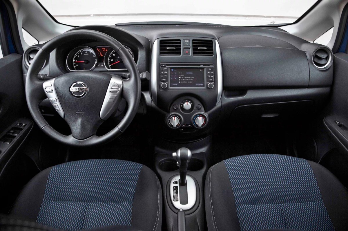 Nissan Note 2014 салон