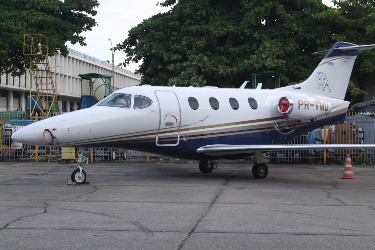 Beech 390 Premier i