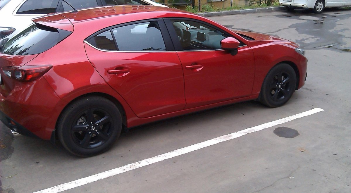Черные диски Mazda 3 BM
