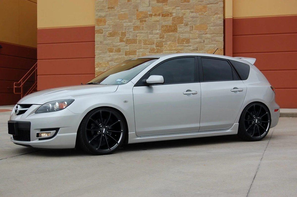 Диски на Мазда 3 БК хэтчбек