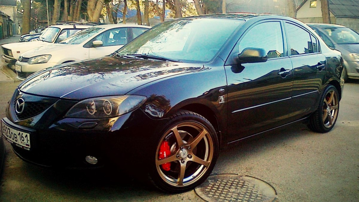 Мазда 3 2007 на дисках