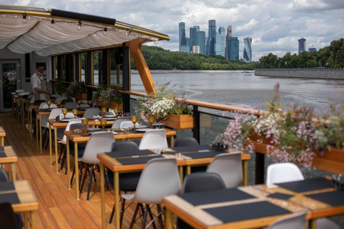 Теплоход Морис