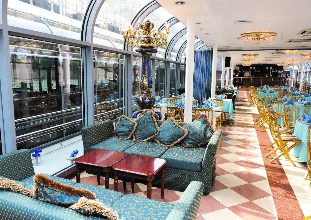 Ривер Палас теплоход