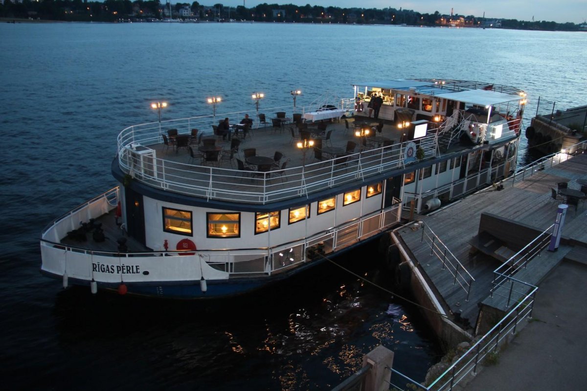 Теплоход Фицджеральд СПБ