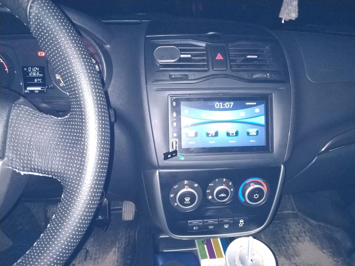 2 Дин магнитола Лада Гранта фл