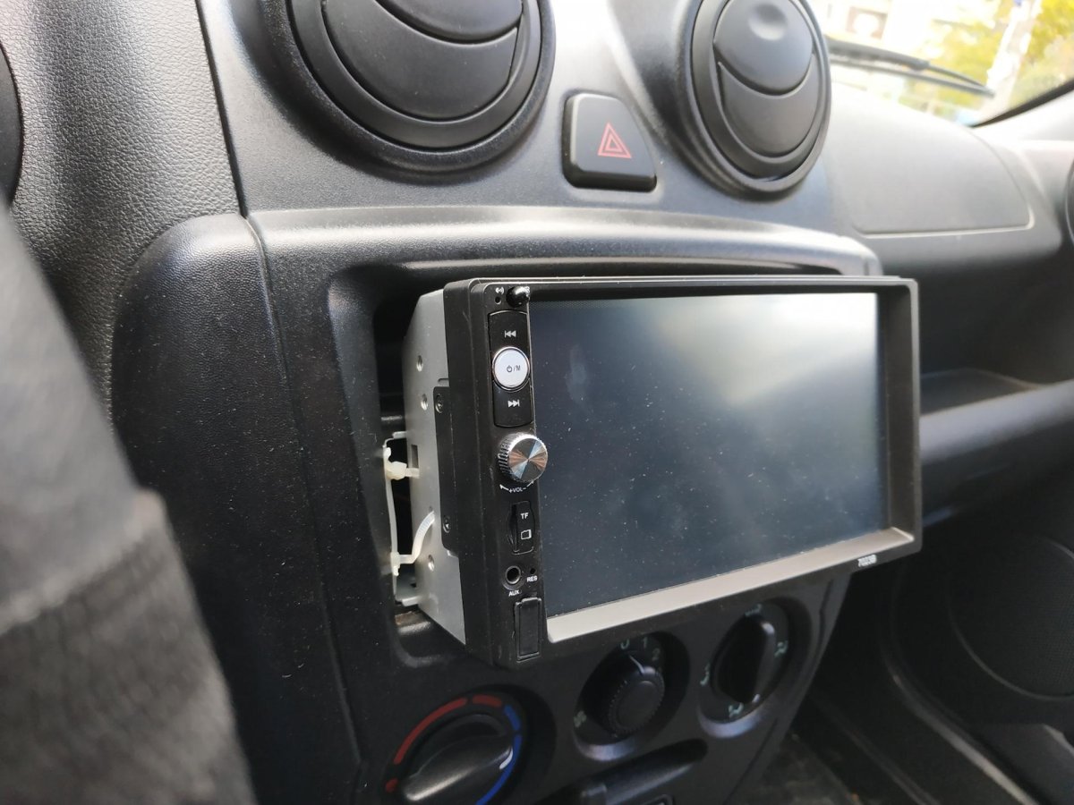 Лада Гранта 2 Дин магнитола