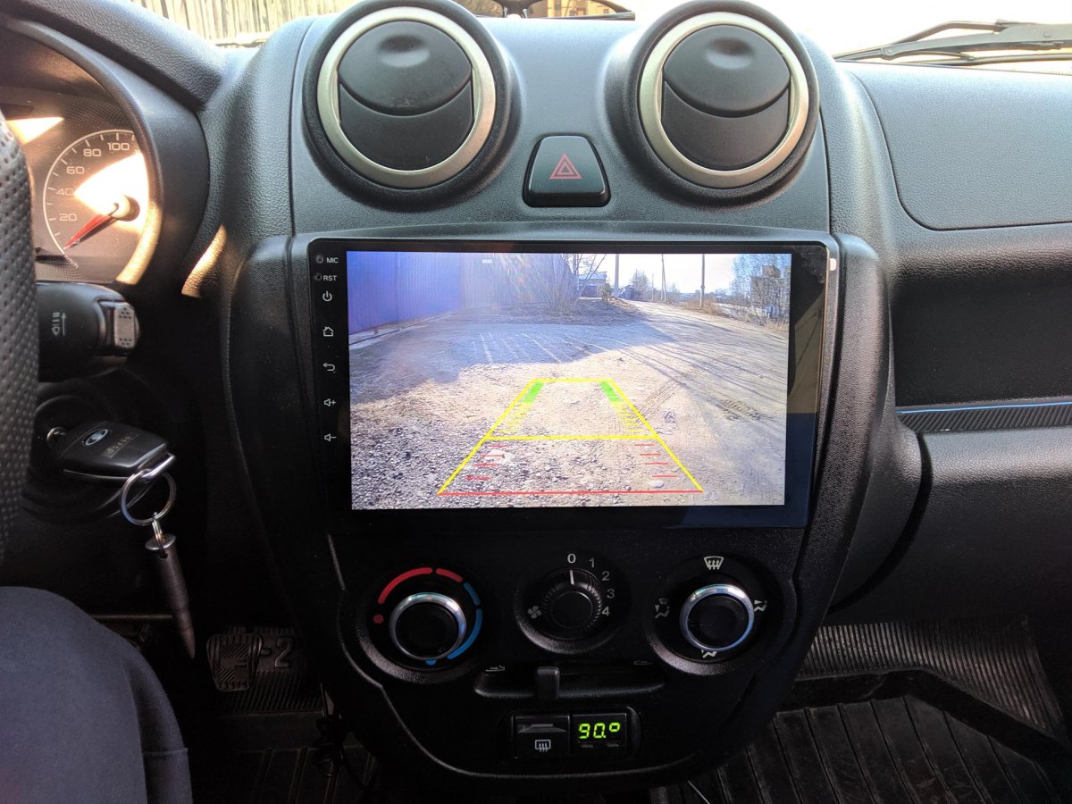 2 Дин магнитола Рено Дастер