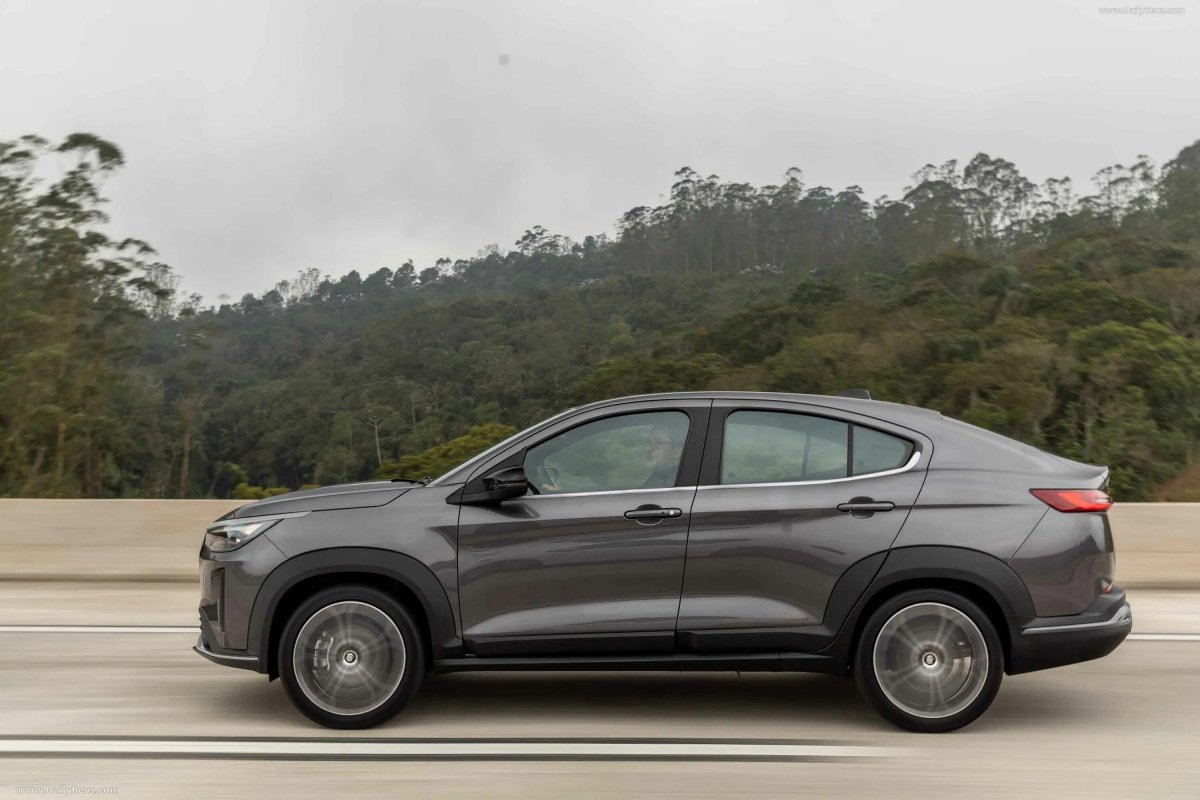 Fiat Fastback 2023