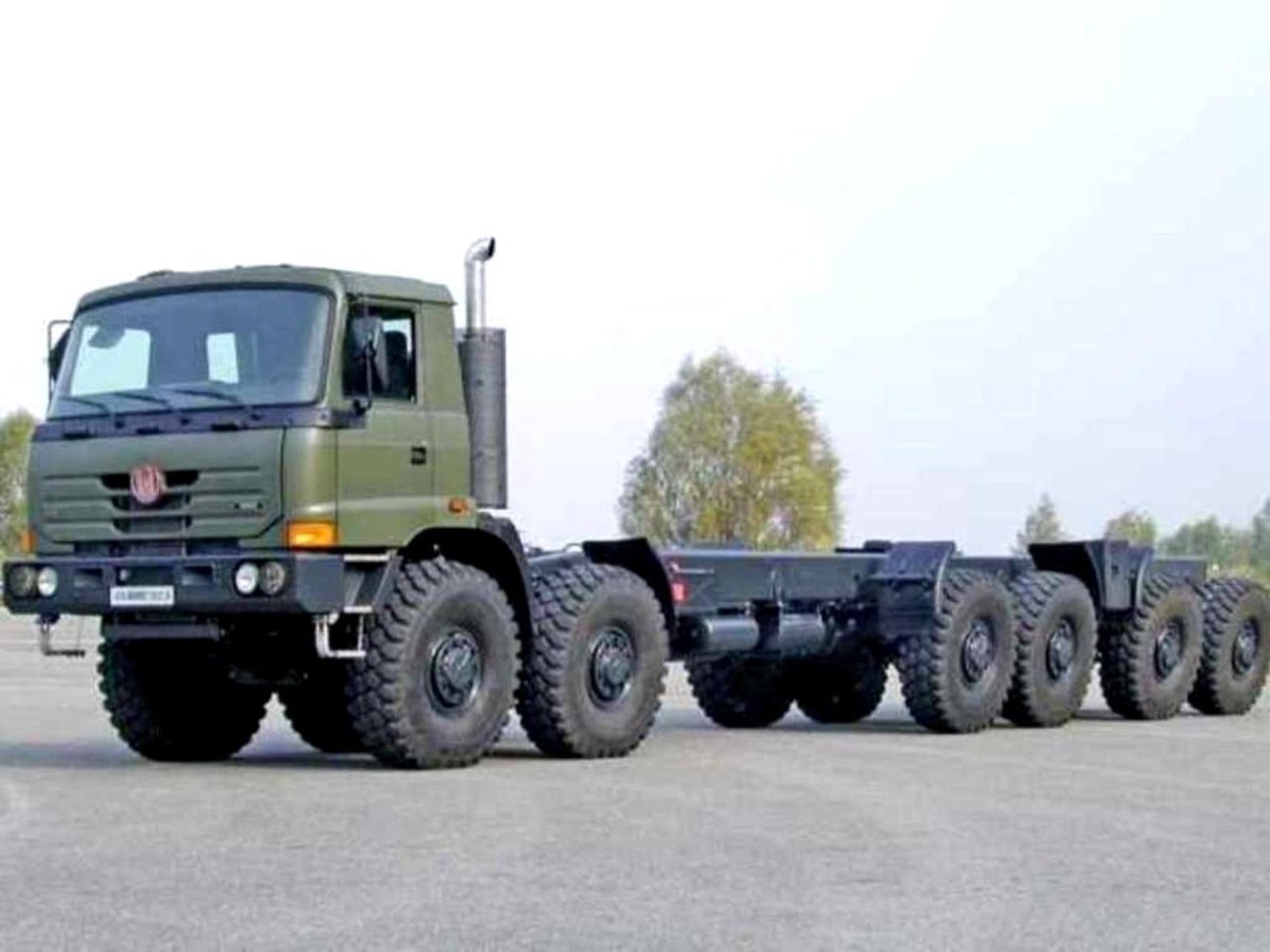Татра 815 тягач 10x10