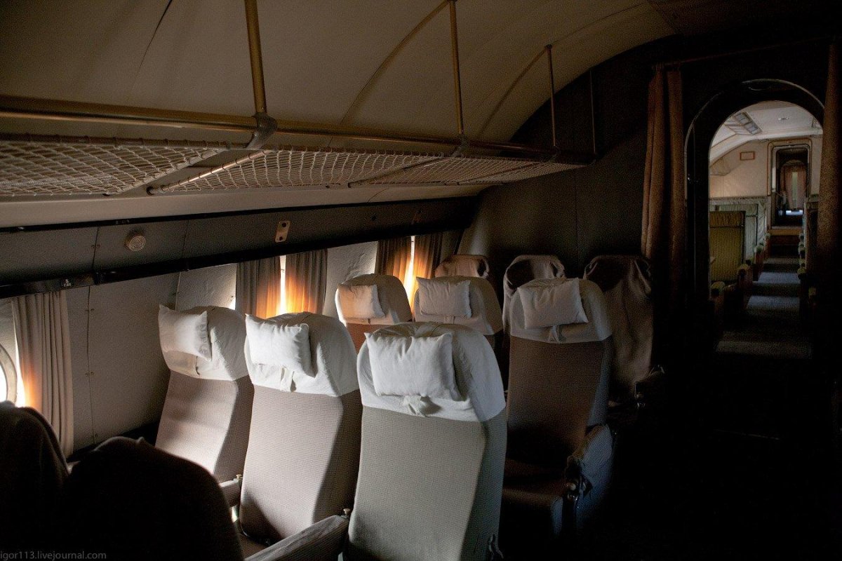 Ту-114 пассажирский самолёт