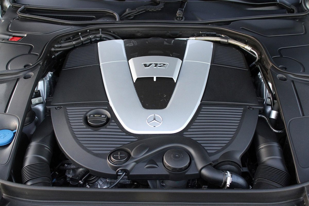 Мерседес Майбах мотор