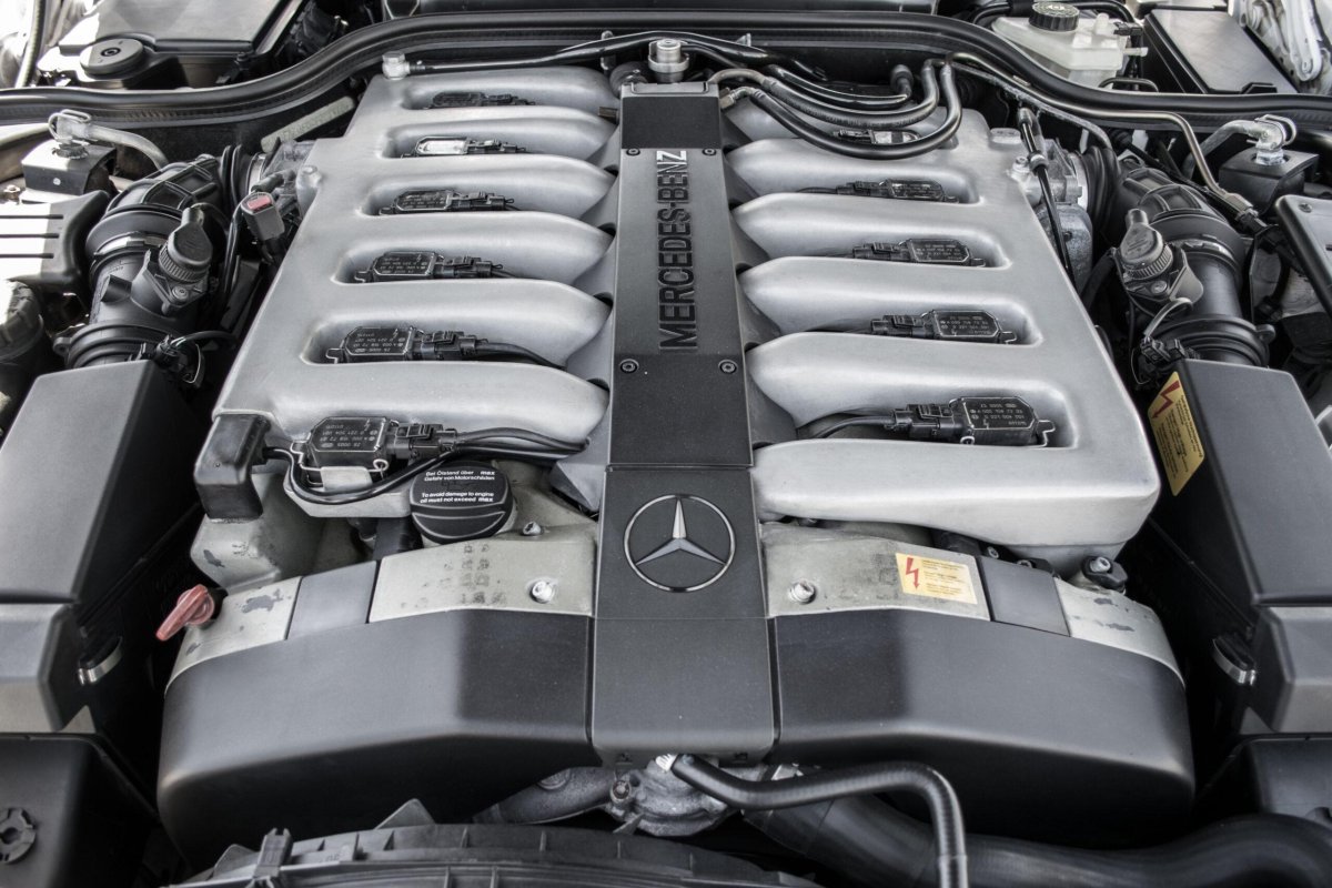 Mercedes Benz m120 v12