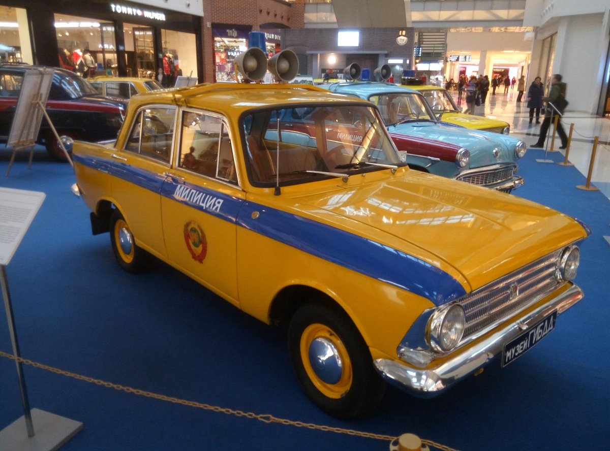 Выставка советских автомобилей