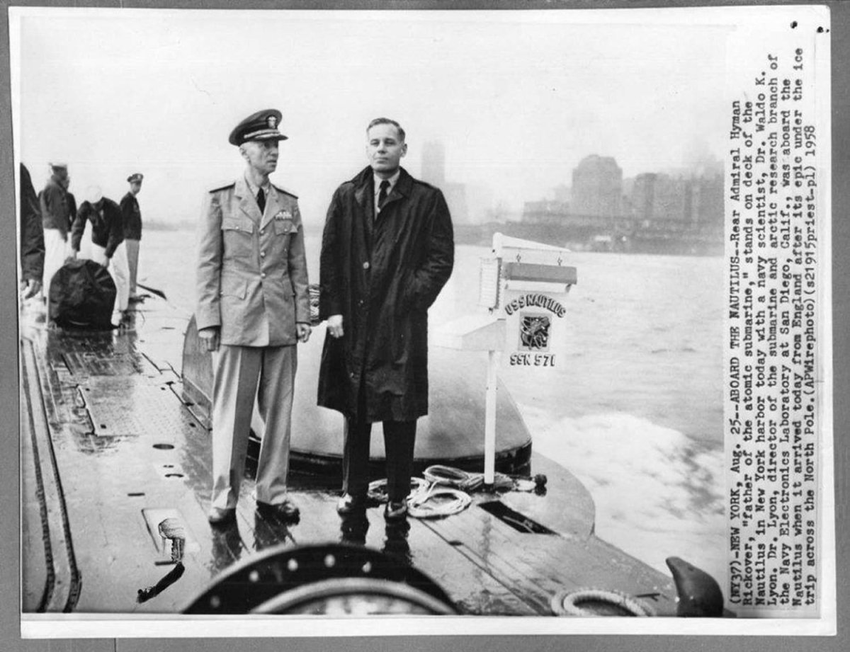 Адмирал Риковер