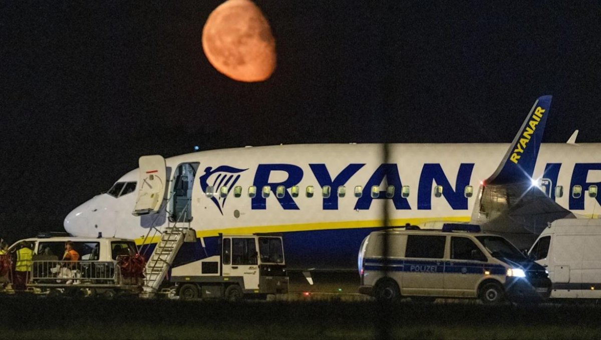 Самолет Ryanair