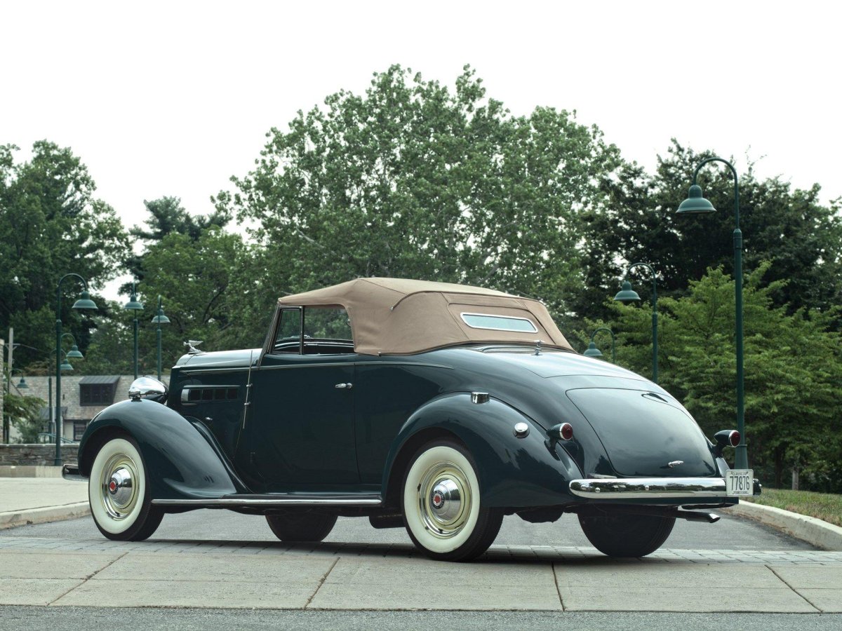 Packard Six 1937