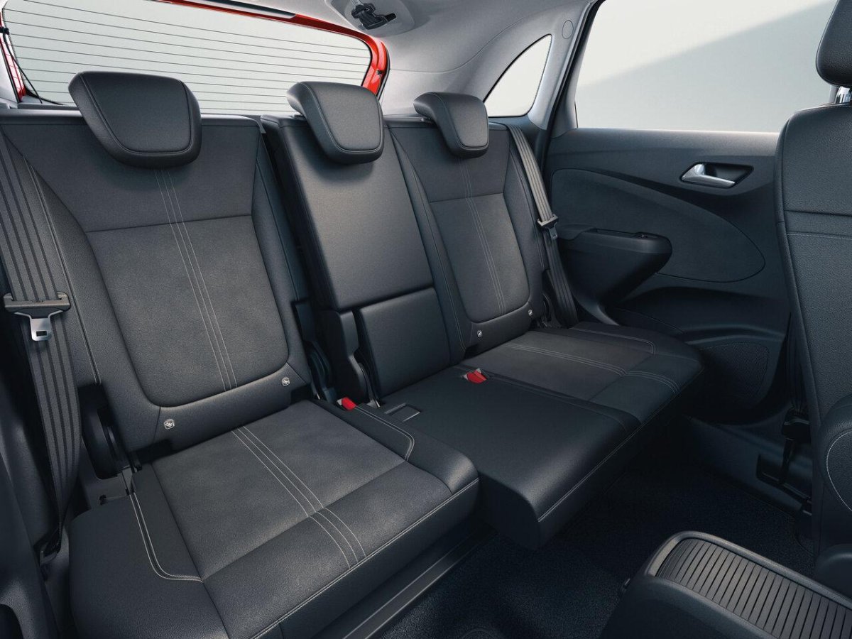 Opel Crossland 2021 салон