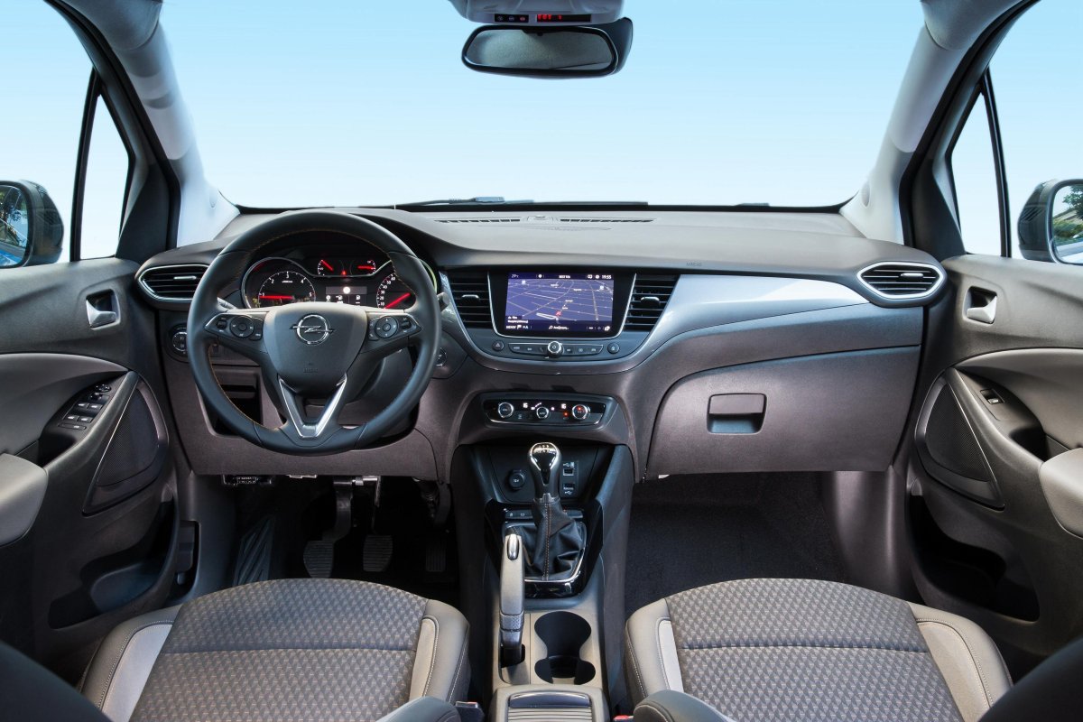 Opel Crossland 2021 салон