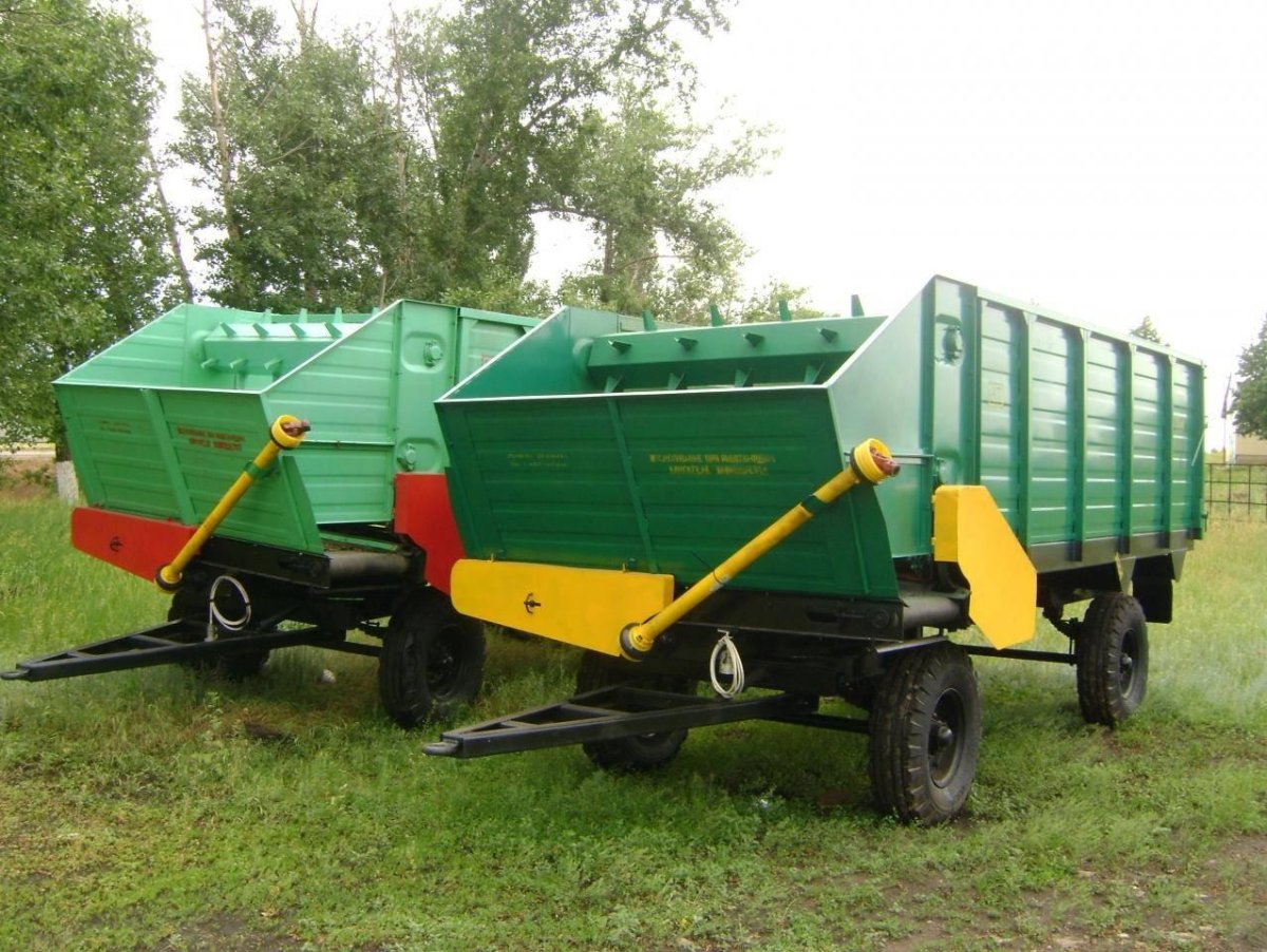Кормораздатчик тракторный КТУ-10