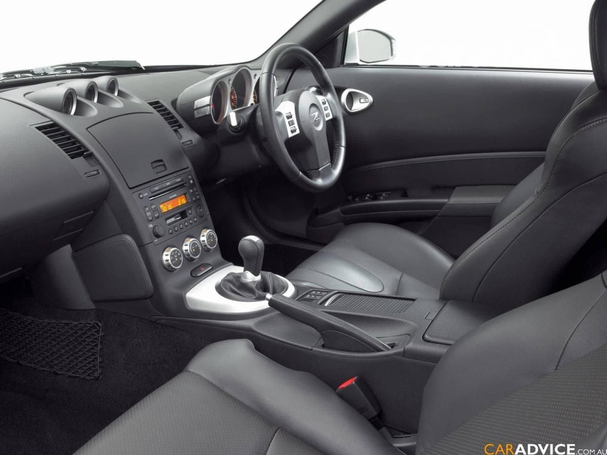 Nissan 350z 2003 салон