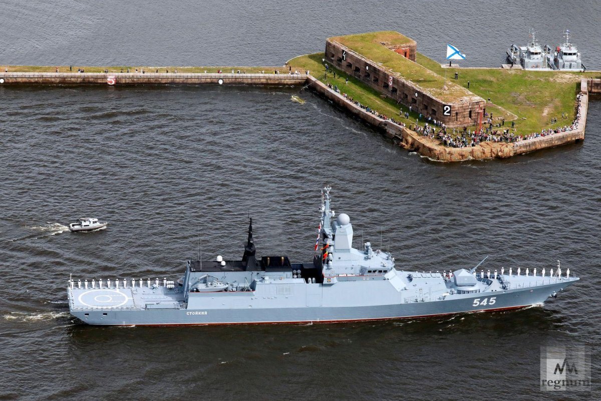 Корветы стойкий в параде 2022