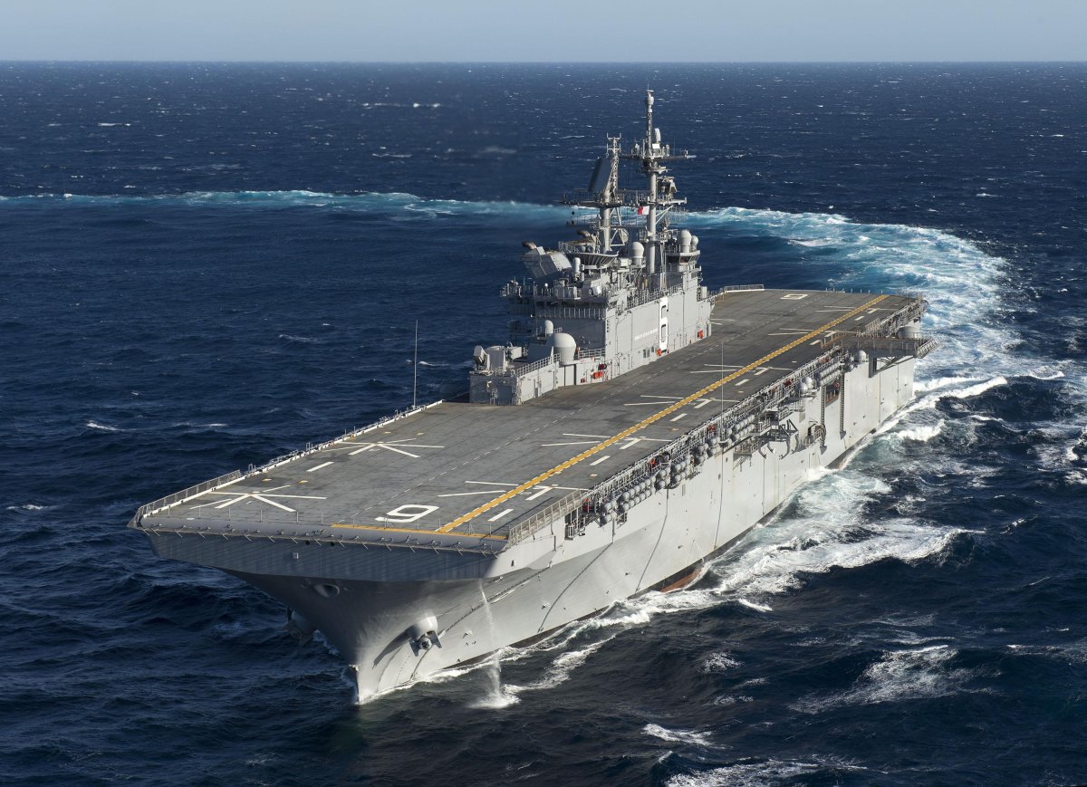 USS America десантный корабль