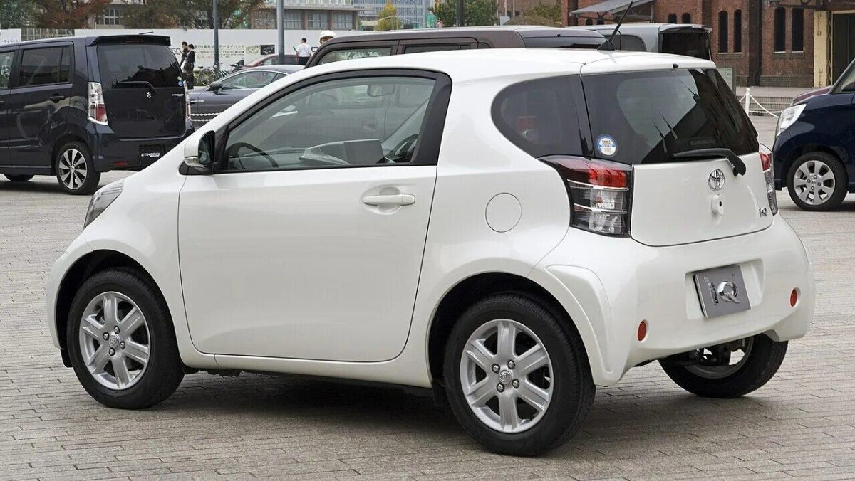 Toyota IQ 2021