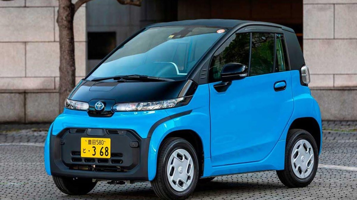 Toyota c+pod