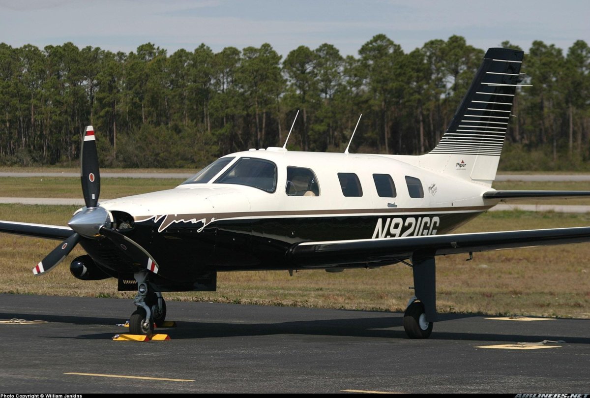 Самолет Пайпер Малибу