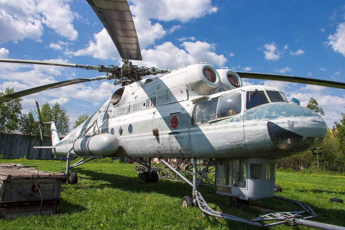 Транспортный вертолет-кран ми-10к